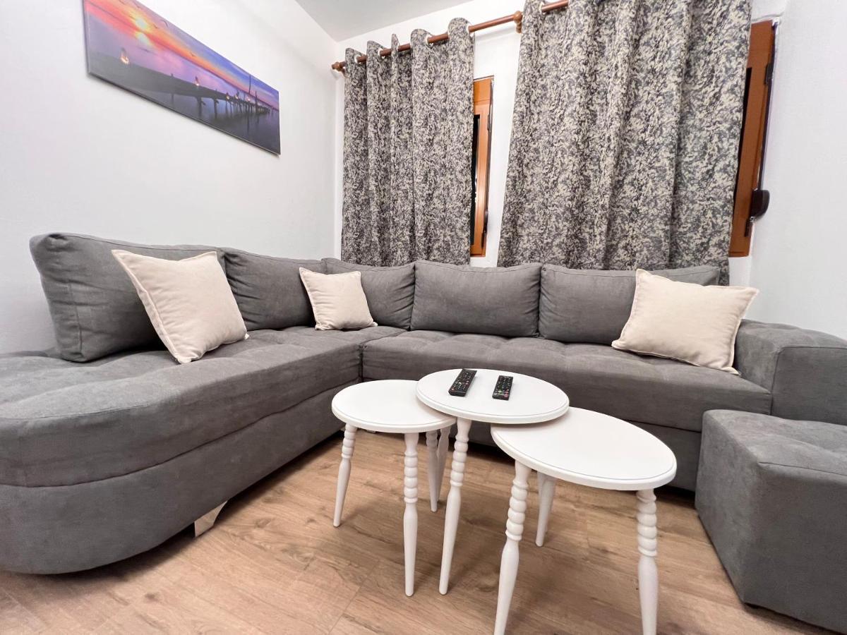 Arteg Apartments ดูร์เรส ภายนอก รูปภาพ