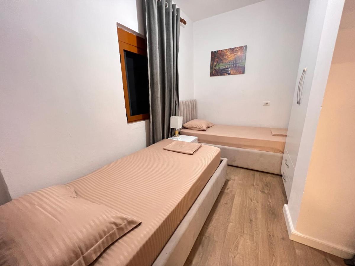 Arteg Apartments ดูร์เรส ภายนอก รูปภาพ